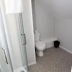 Ml Short - 5 Bedroom En-suite Contractor House * Redcar